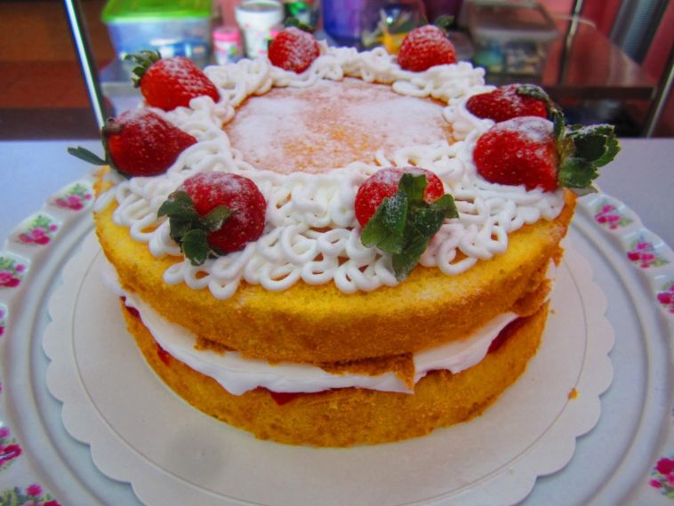 What are the 3 types of cake?