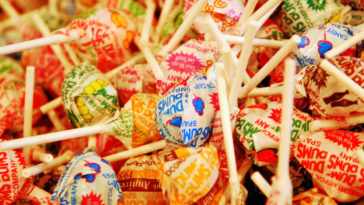 What are the Dum Dum flavors?
