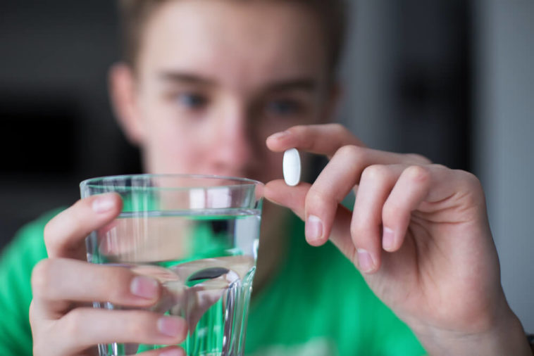 What are the side effects of KY?