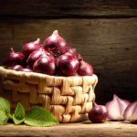 What are the side effects of eating onions?