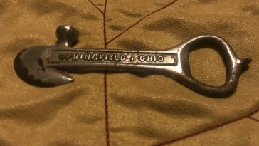 What are the two ends of a bottle opener for?