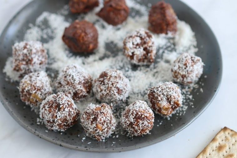 What brands of chocolate are kosher for Passover?