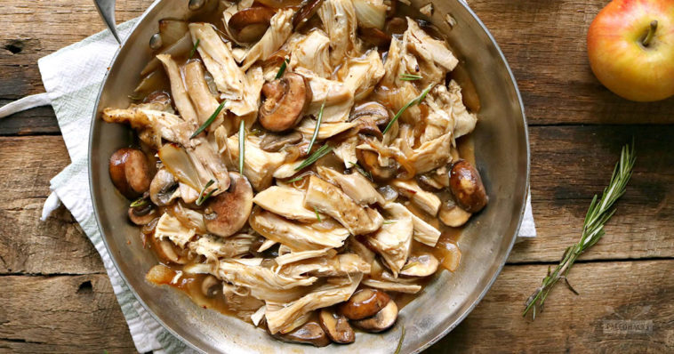 What can I do with leftover Thanksgiving gravy?