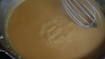 What can I substitute for flour to make gravy?