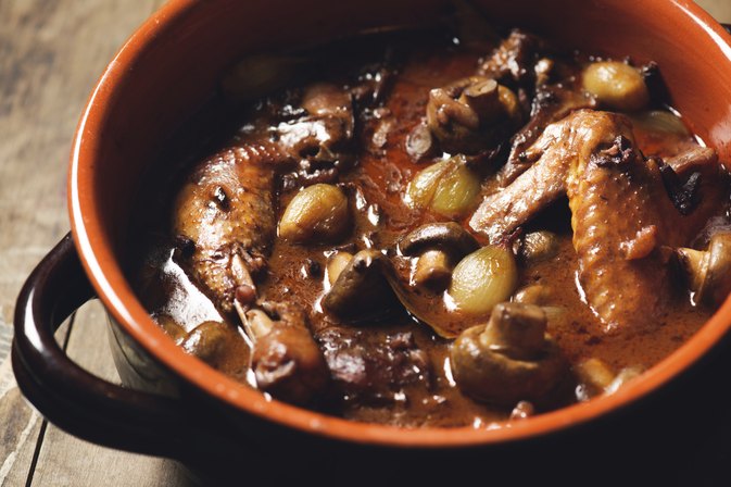 What can I use instead of red wine in Bolognese?