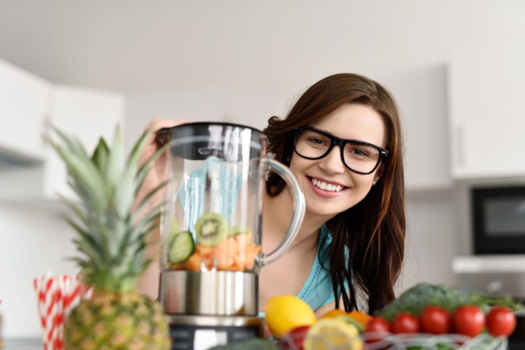 What can a food processor do that a blender Cannot?