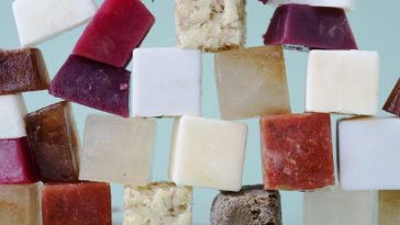 What can you freeze in an ice cube tray?
