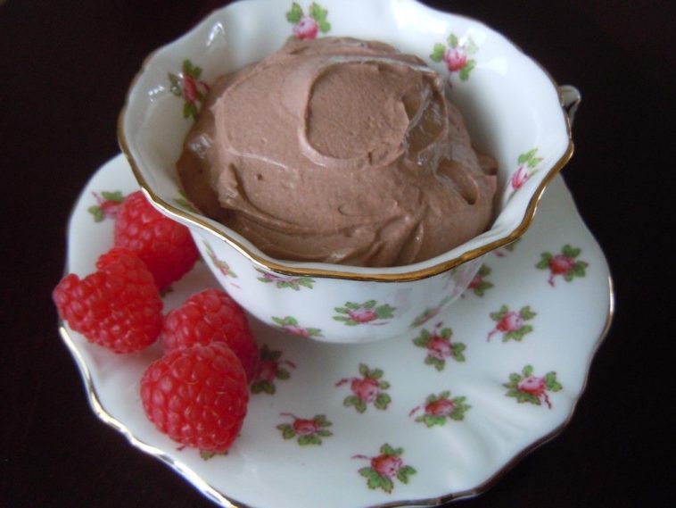 What can you mix with plain yogurt?