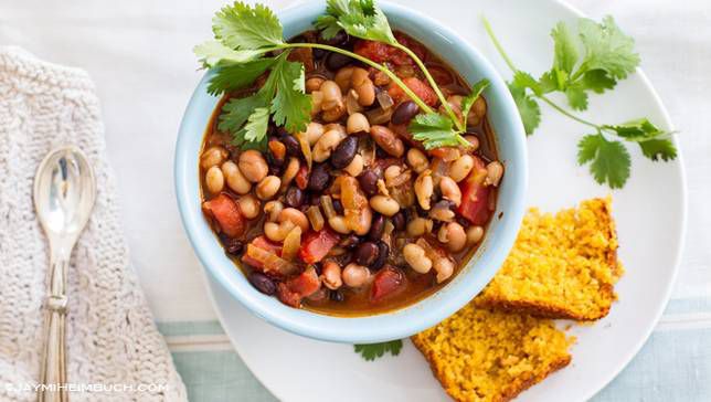 What can you put in pinto beans to stop gas?