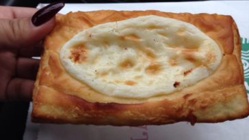 What cheese is in Starbucks cheese danish?