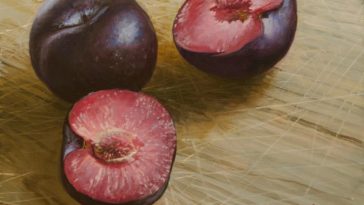 What color should plums be on the inside?