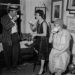 What do I wear to a 1920s party?