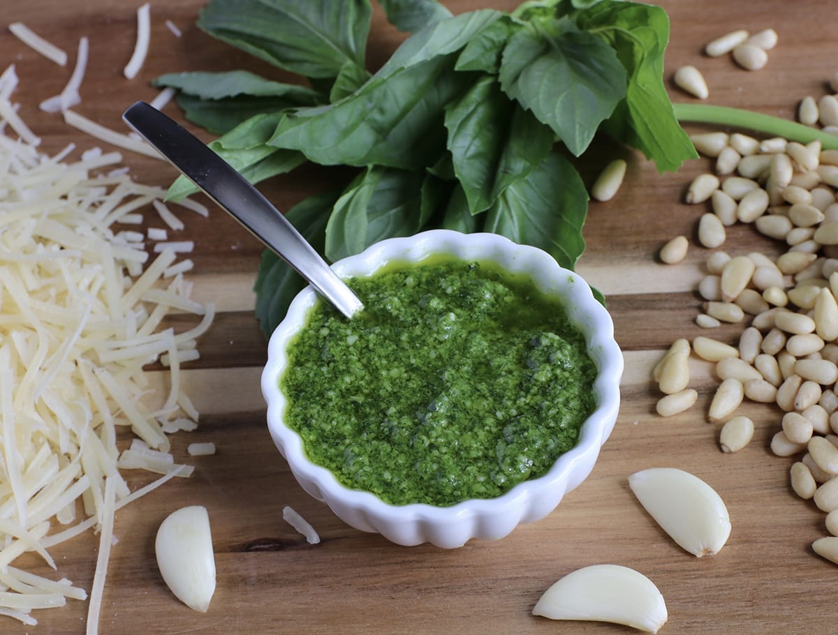 What do you eat basil pesto with?