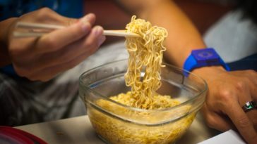 What do you eat with yuba noodles?