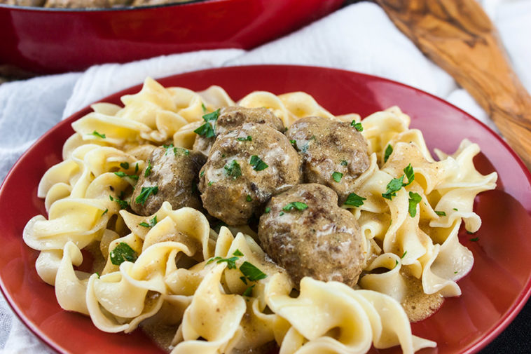 What do you serve with Swedish meatballs?