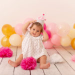 What do you wear to a smash cake?