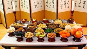 What does South Korea eat for Thanksgiving?