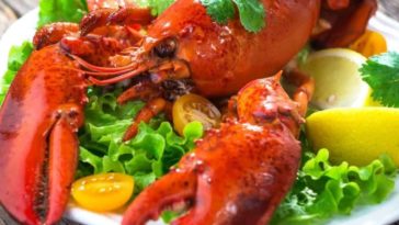 What does a breakfast claw taste like?