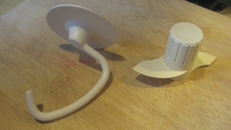 What does a dough hook look like?