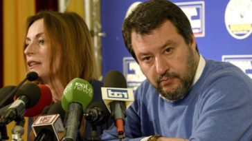 What does acini mean in Italian?