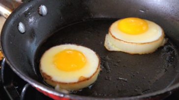 What does an extra egg do to cornbread?