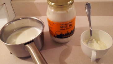 What does cultured milk taste like?