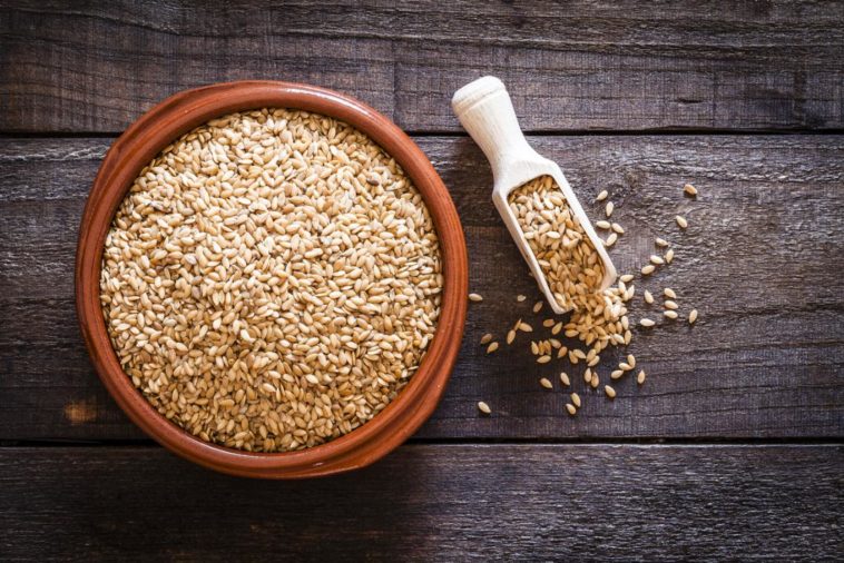 What does ground flaxseed do?