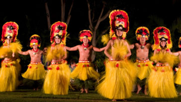 What does luau mean in Hawaiian?