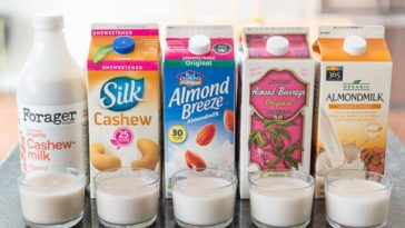 What does unsweetened vanilla almond milk taste like?