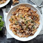 What goes good with beef stroganoff Hamburger Helper?