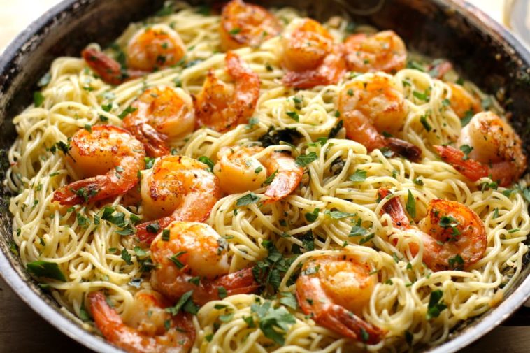 What goes with shrimp scampi other than pasta?