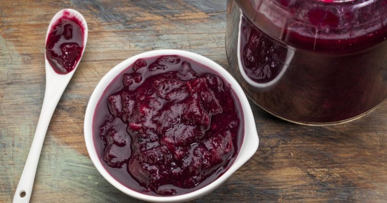 What happens if you eat expired cranberry sauce?