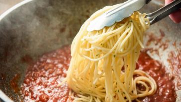 What happens if you eat old pasta sauce?