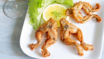 What happens if you eat raw frog legs?
