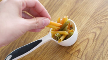 What is 1 serving of cooked pasta?