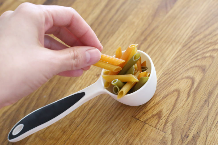 What is 1 serving of cooked pasta?