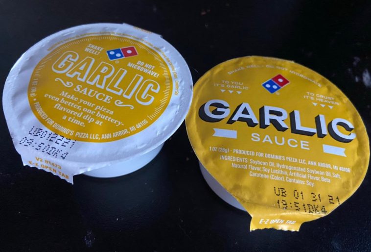 What is Dominos garlic sauce made of?