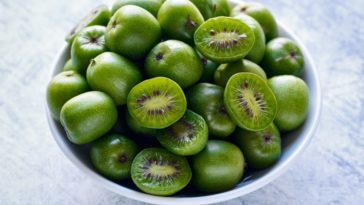 What is a Kiwi Berry crossed with?