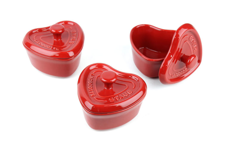 What is a ceramic cocotte used for?