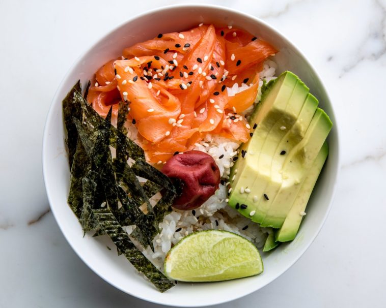 What is a good low sugar breakfast?