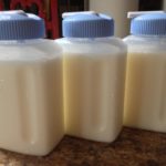 What is the best container to freeze milk in?