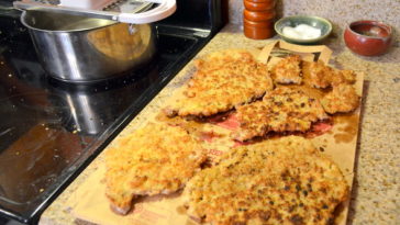 What is the best way to cook schnitzel?