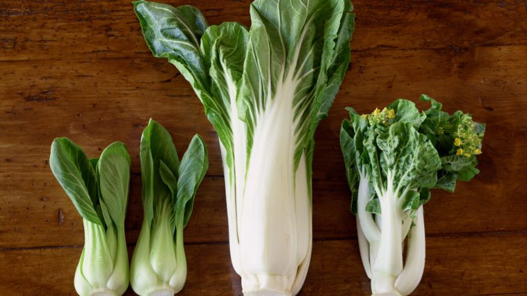 What is the best way to eat bok choy?