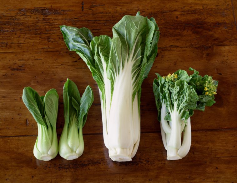 What is the best way to eat bok choy?