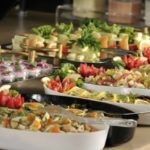 What is the cheapest meal to feed a crowd?