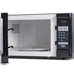 What is the difference between 700 watt and 1000 watt microwave?
