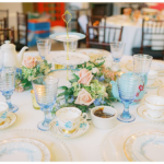 What is the difference between a tea room and a cafe?