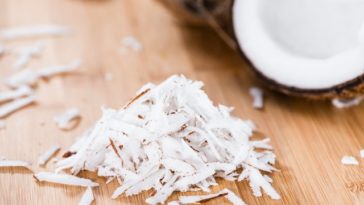 What is the difference between flaked and shredded coconut?