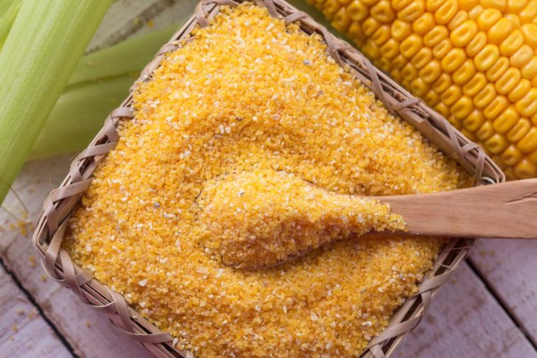 What is the difference between grits and corn meal?