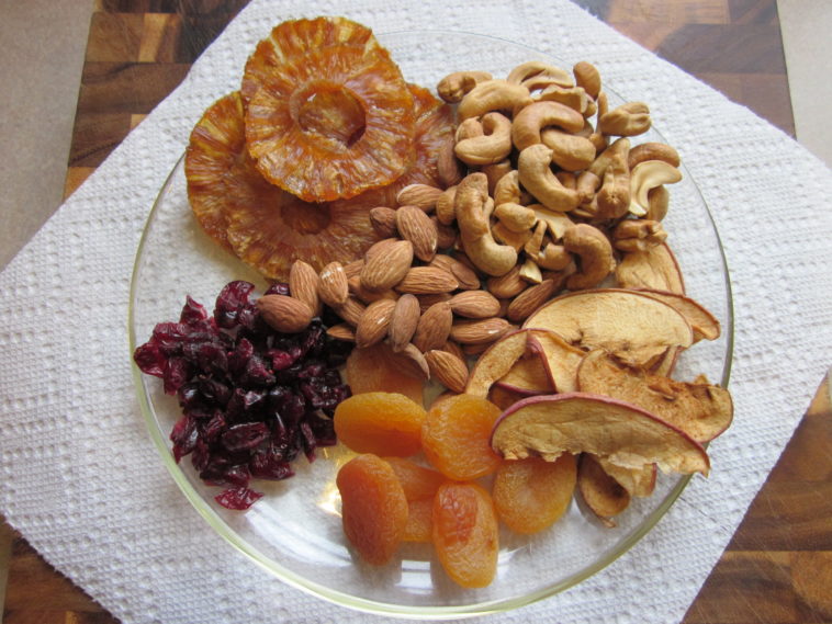 What is the easiest fruit to dry?